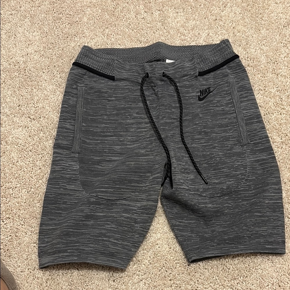 Nike Tech Knit Shorts